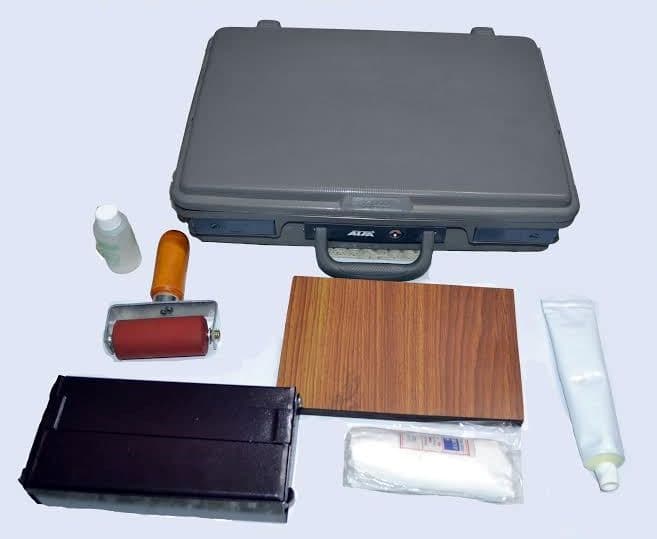 FINGER PRINT TAKING KIT CONSIST OF ROLLER, CERAMIC PLATE AND INK TUBE ,CLEANING WIPES / TOWELS, COTTON AND SOAP. ALL IN A BRIEF CASE
