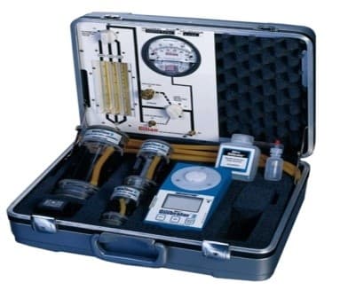 DIAGNOSTIC KIT OTOSCOPE